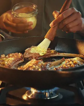 PAN-FRIED LAMB CHOPS