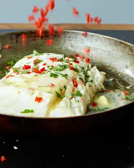 Pandestegt torsk med lime og chili
