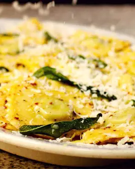 SPINACH AND RICOTTA RAVIOLI