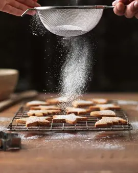 CINNAMON BISCUITS